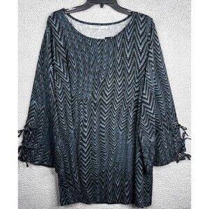 NEW! Avenue Women's Top  1X Chevron Pattern